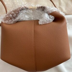 Polène Béri in Textured Camel